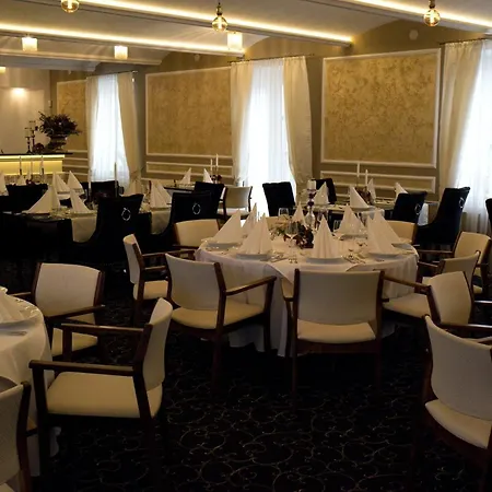 Zámek Kvasetice Hotel Havlíčkův Brod